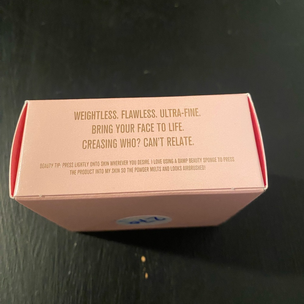 Jeffree Star Magic Star Setting Powder Translucent - Picture 3 of 4